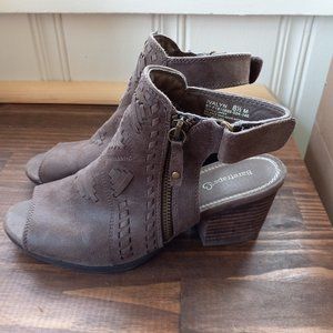 Barestraps open toe ankle boot 8.5